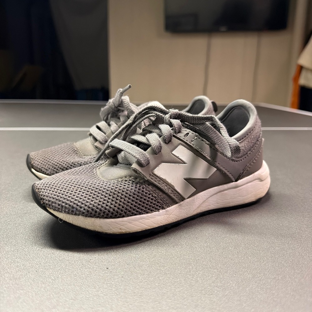 New Balance 247 Kids Gray Mesh Sneakers Athletic Running Shoes Youth Size 13 US
